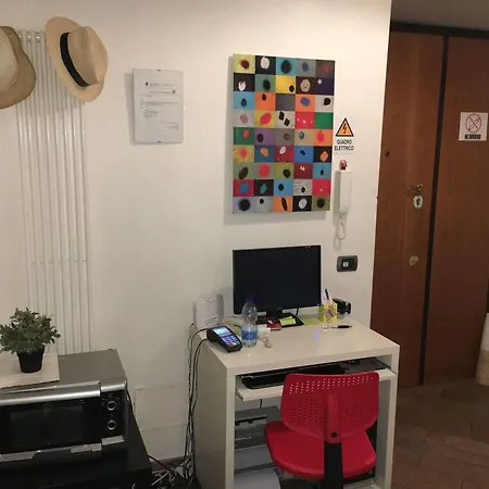 ゲストハウス Tridente ローマ